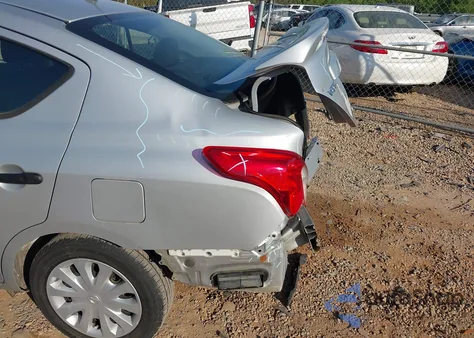 2019 Nissan Versa 1.6 S+ из США, поврежденный, VIN 3N1CN7AP0KL823202